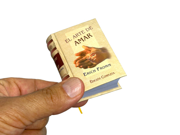 New Miniature Hardcover Book El Arte de Amar Erich Fromm in Spanish easy read