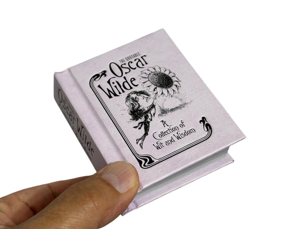 The Quotable Oscar Wilde A collection of Wit and Wisdom mini book hardcover 203p