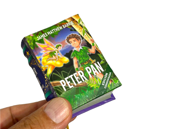 new 2024 Peter Pan ilustrado Mini Book coleccionable hardcover Spanish easy read