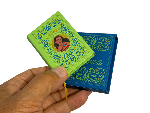 Moana Salvat Mini Book hardcover with slip case n Spanish 190p color illustrated
