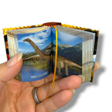 Dinosauri in Italian mini book hardcover 430 pgs full color illustrated pocket