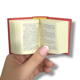 La Edad de la Inocencia by Edith Wharton in Spanish gold foil stamping mini book