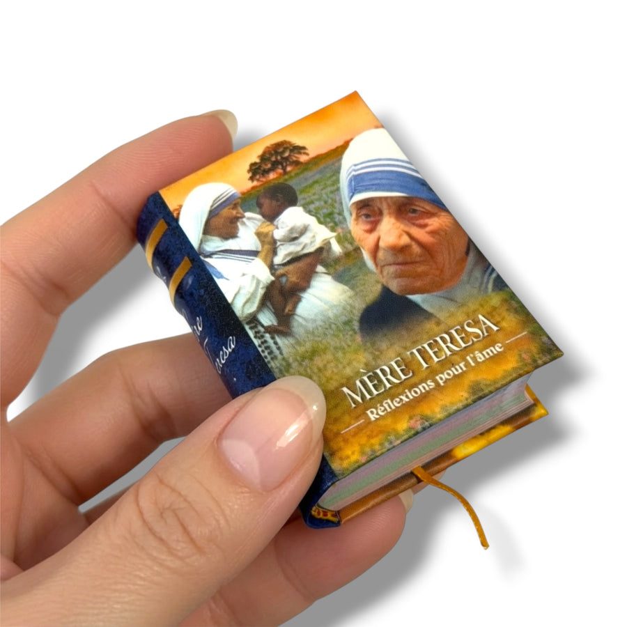 Mère Teresa Réflexions pour l'âme miniature book (2 x 2.6") hardbound 440 pgs